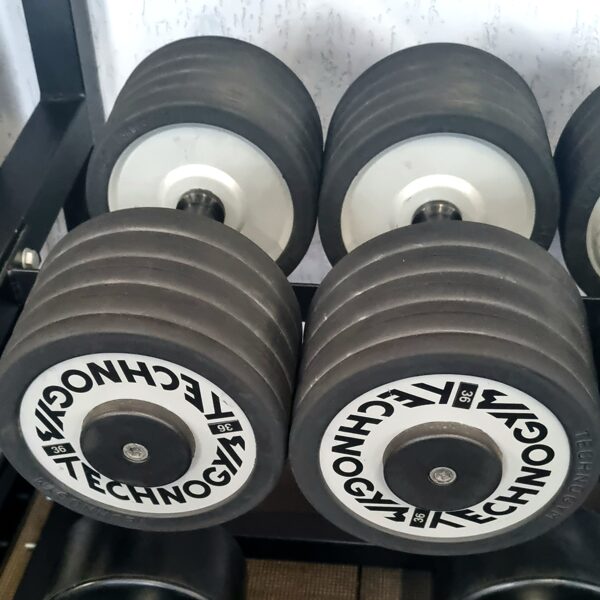 Technogym PRO henteles 36 kg. Cena: 230 eur. Viss Komplekts lētāk