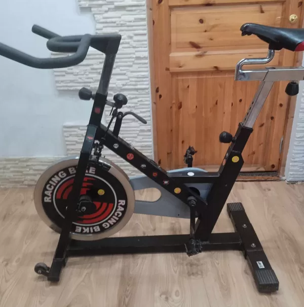  Komerciālais velotrenažieris. Lietots, 99,00 eur